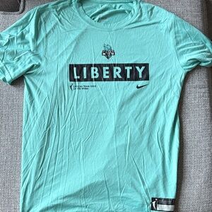 Nike New York Liberty Seafoam Men's Short Sleeve Tee - Size M - NEW w/o TAGS